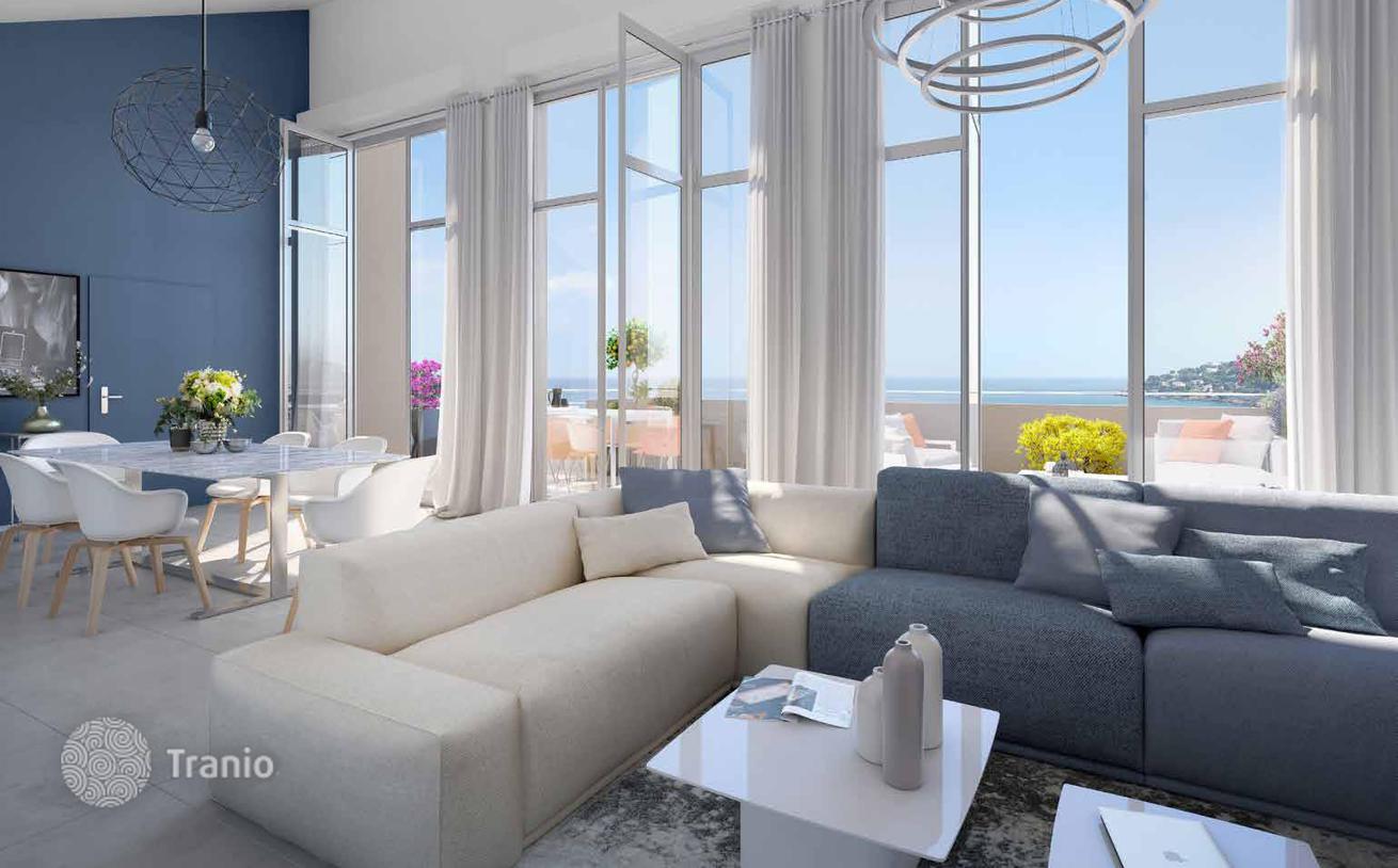 1-Bedroom Apartment with Terrace and Mountain View in Roquebrune-Cap-Martin