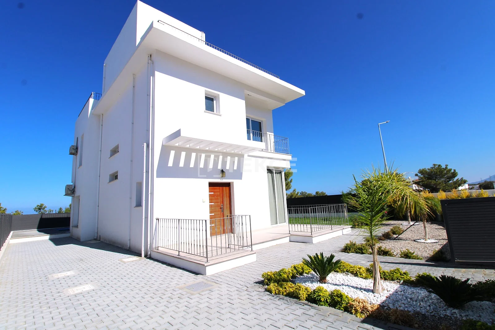 3-Bedroom Villa with Private Pool and Sea View in Kyrenia, photo 5