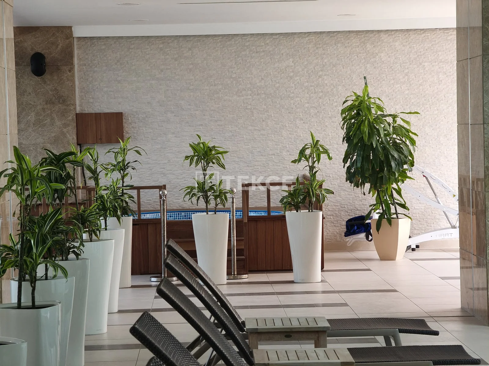 1-Bedroom Apartment with City View in Istanbul, photo 3