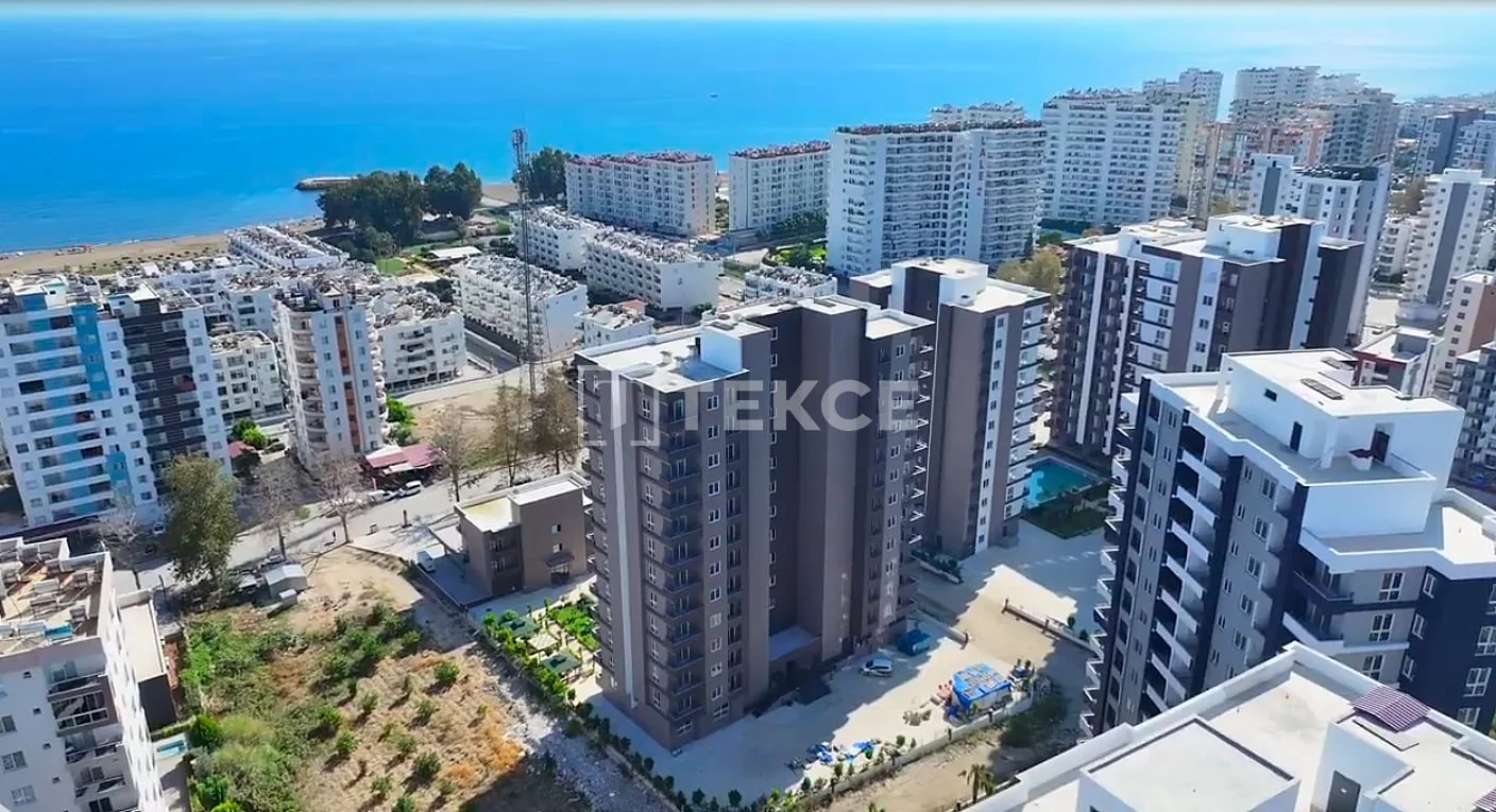 1-Bedroom Apartment with Sea View on the 12th Floor in Mersin