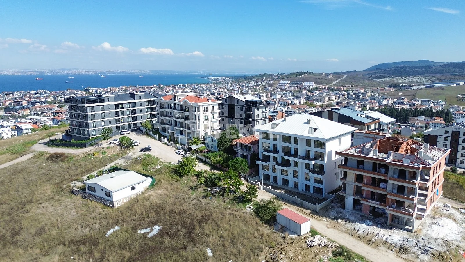 1-Bedroom Apartment with Sea View in Çiftlikköy, Yalova, photo 5