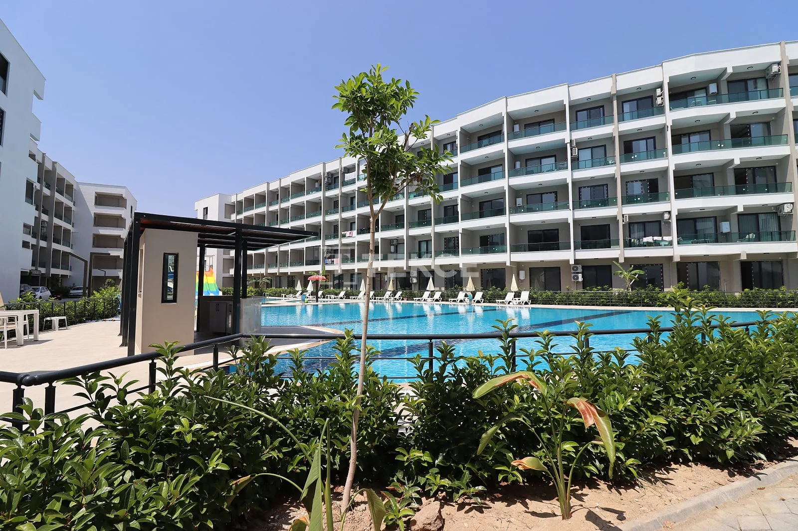 1-Bedroom Apartment with Shared Pool in Mersin, photo 4