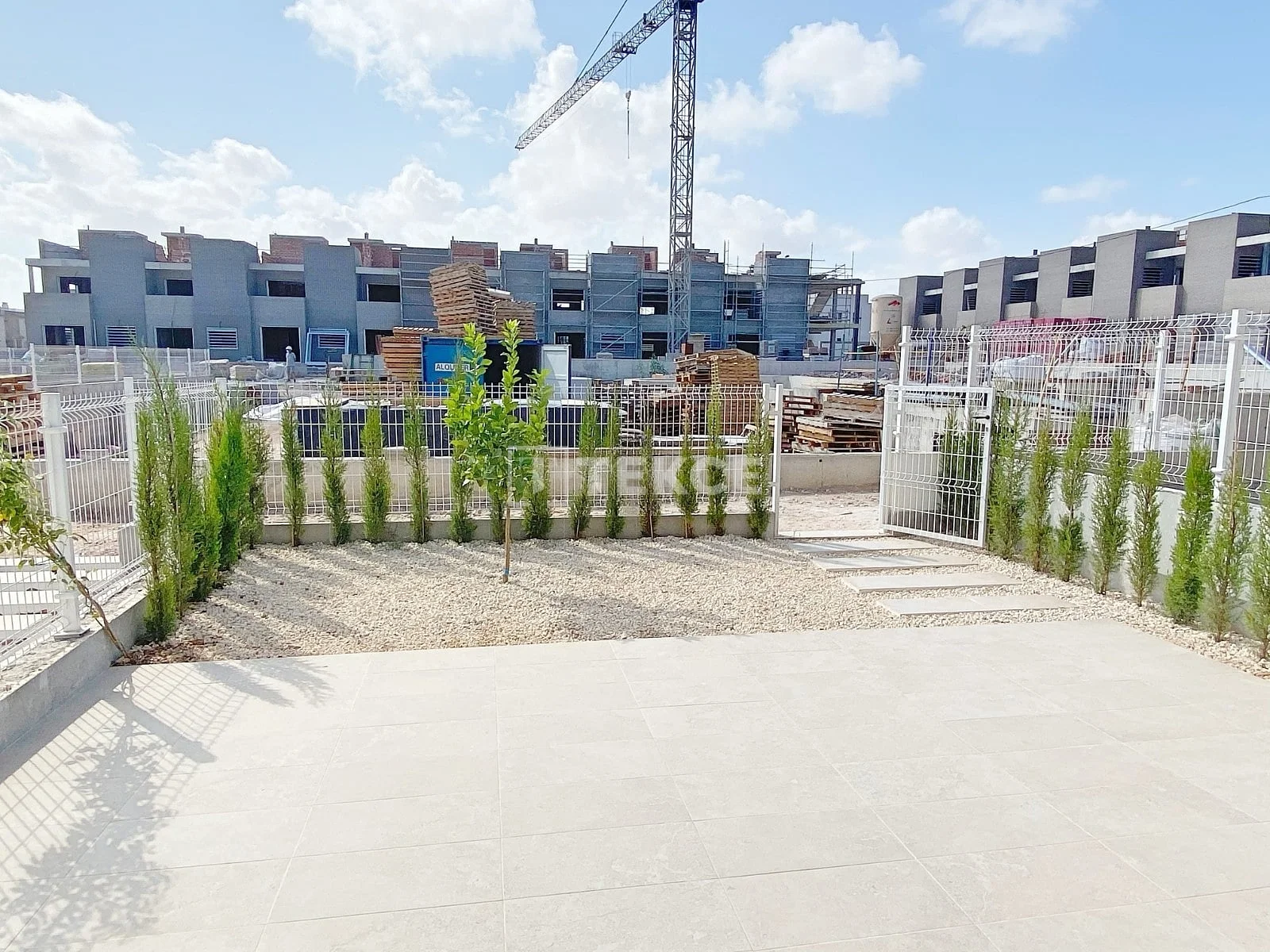2-Bedroom Apartment with Garden in Torrevieja, photo 2