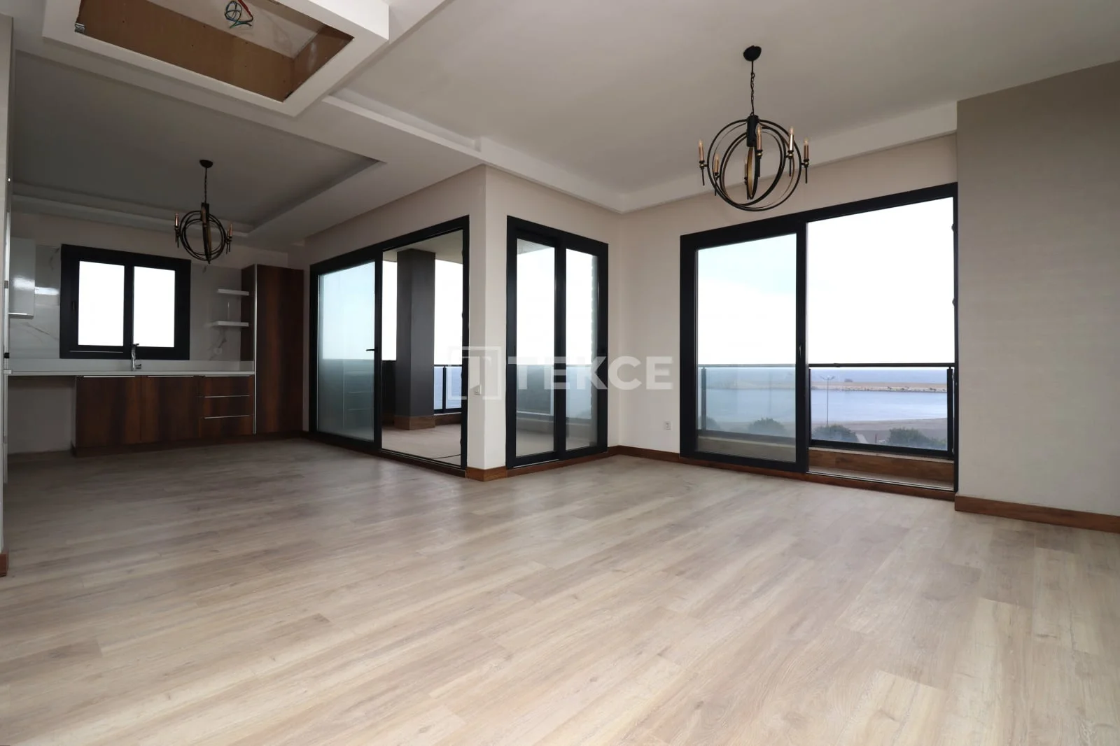 2-Bedroom Apartment with Sea View in Mersin, Turkey, photo 5
