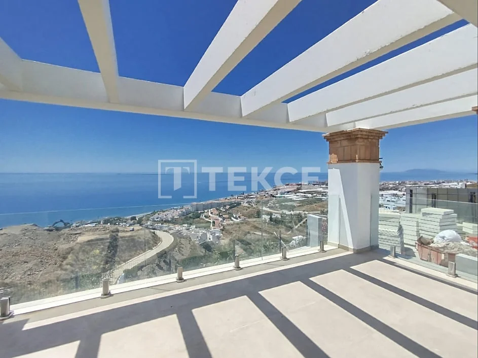 2-Bedroom Townhouse with Sea View in Torrox, photo 5