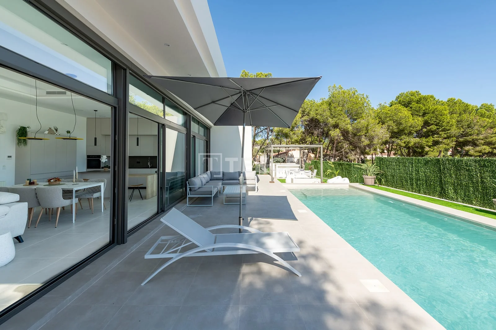 3-Bedroom Villa with Private Pool in Pilar de la Horadada, photo 3