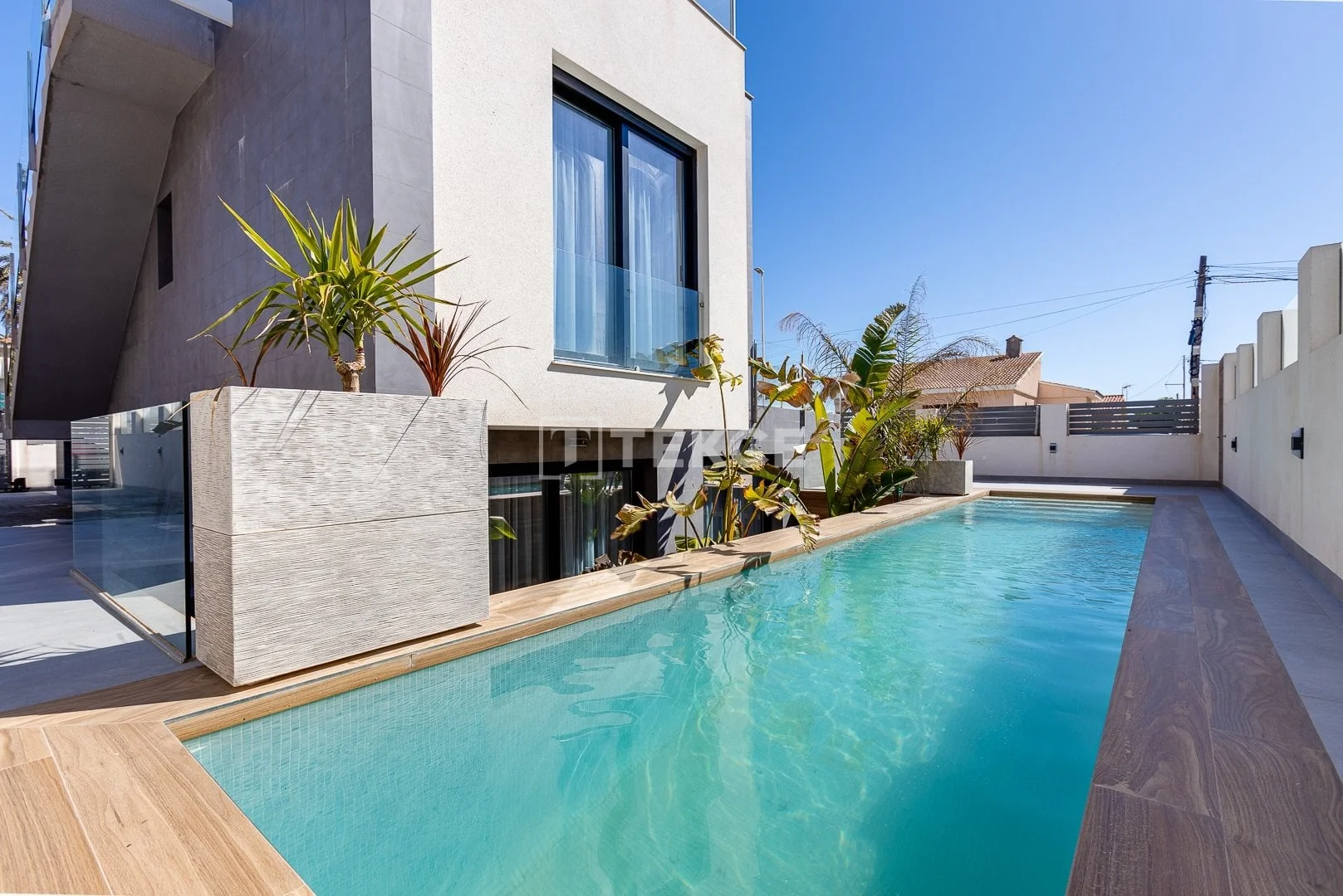 4-Bedroom Villa with Private Pool 1 km from the Sea in Torrevieja, photo 5