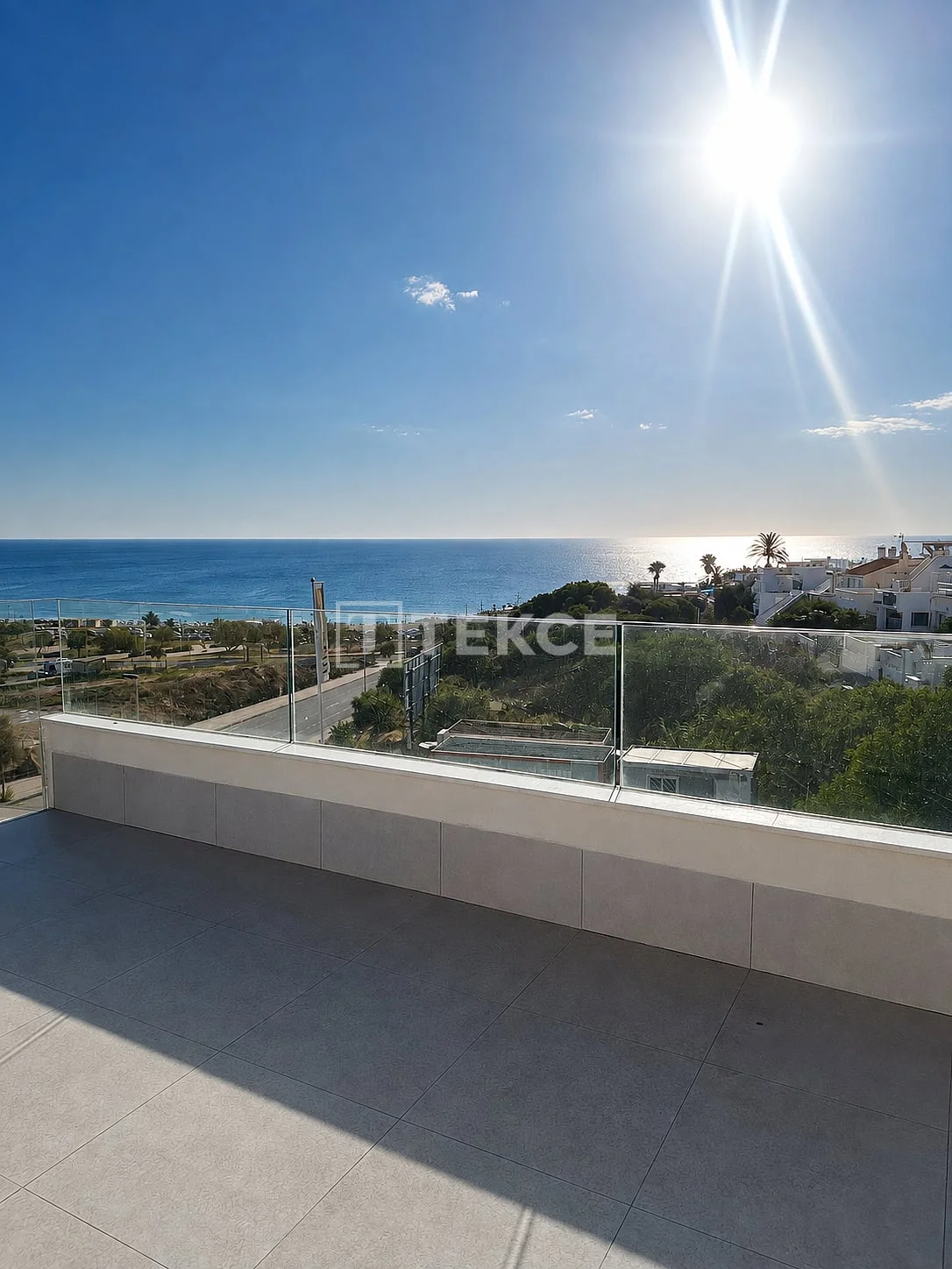 2-Bedroom Penthouse with Sea View in Torrevieja, photo 3