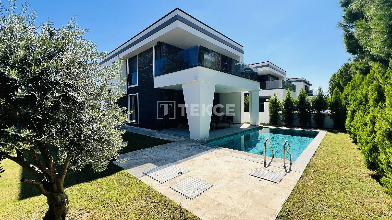 3-Bedroom Villa with Private Pool and Mountain Views in Kemer, Turkey