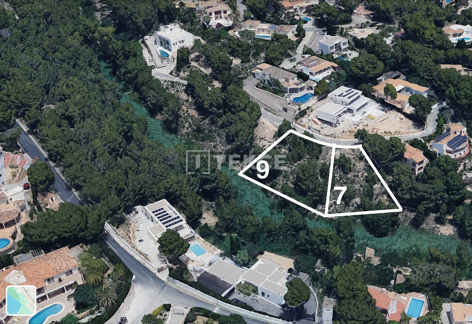 2,120 m² Land Plot with Sea and Mountain Views in Altea