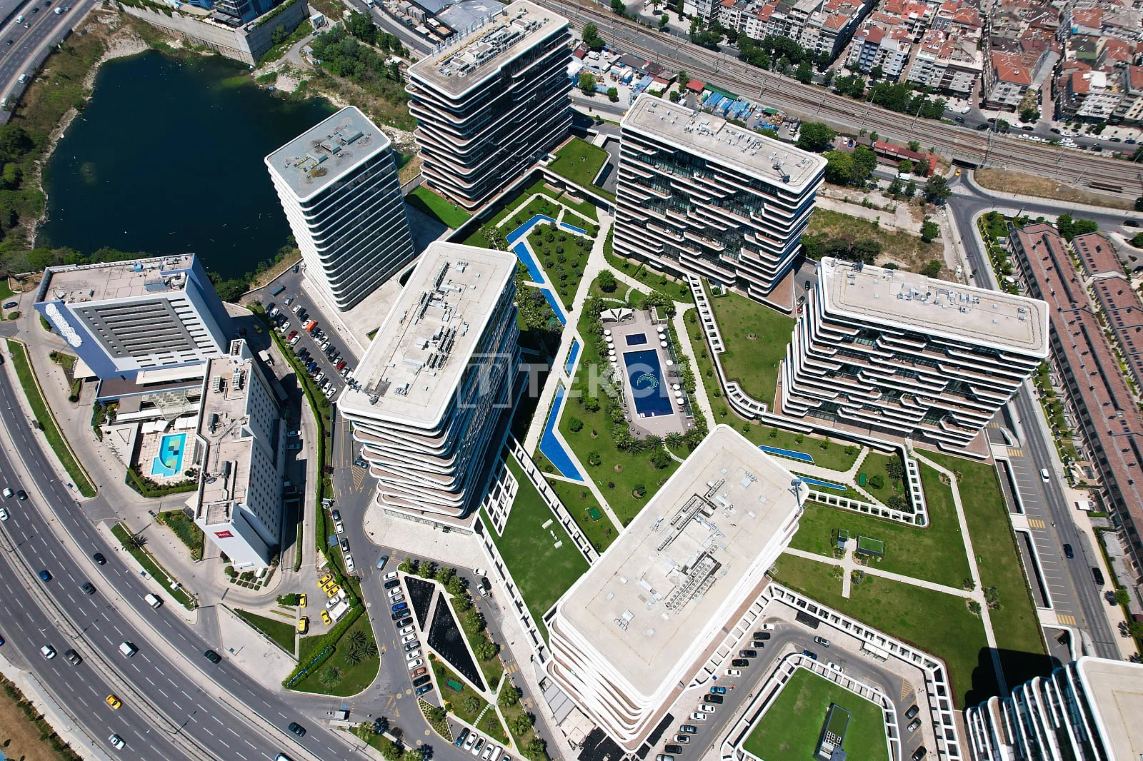4-Bedroom Apartment with Sea View in Zeytinburnu, Istanbul, photo 2