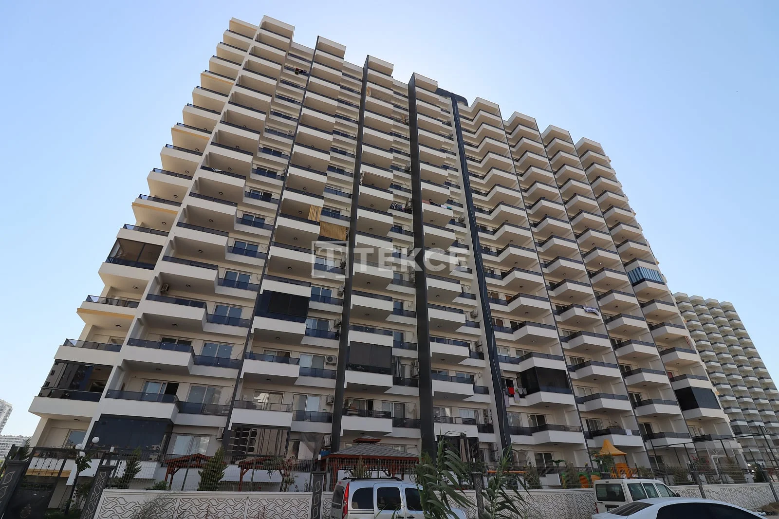 2-Bedroom Apartment with City and Mountain Views in Mersin, Turkey