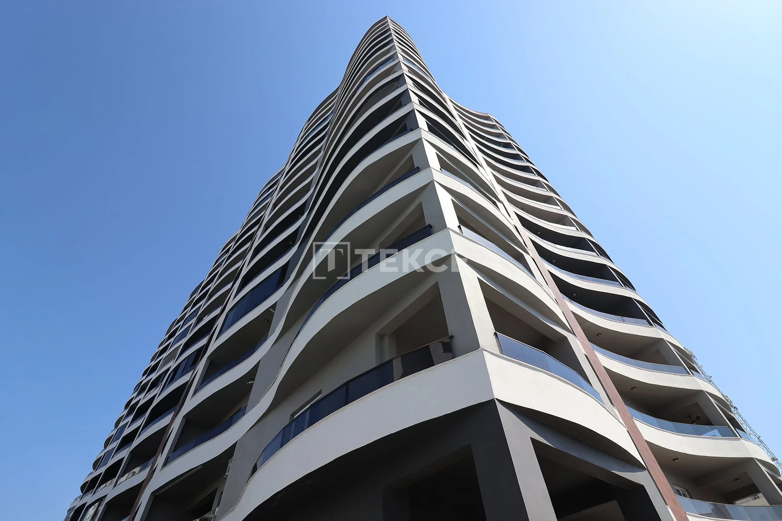 2-Bedroom Apartment with Sea View in Mersin, Turkey