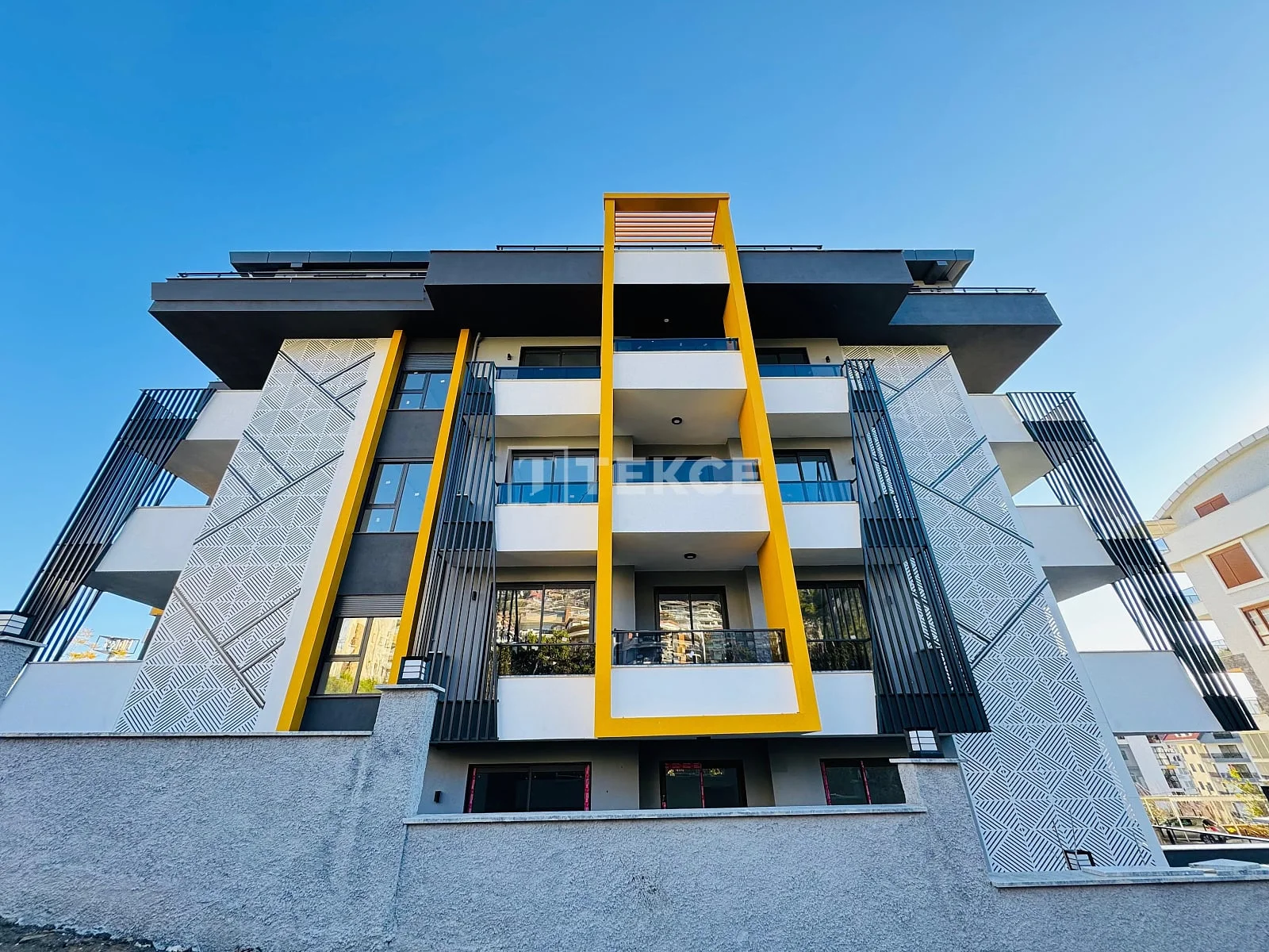 2-Bedroom Apartment with City View in Alanya
