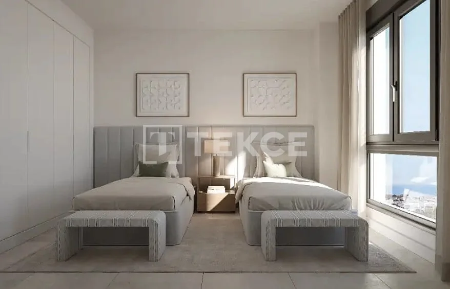 3-Bedroom Apartment with Sea and Mountain Views in Estepona, photo 5