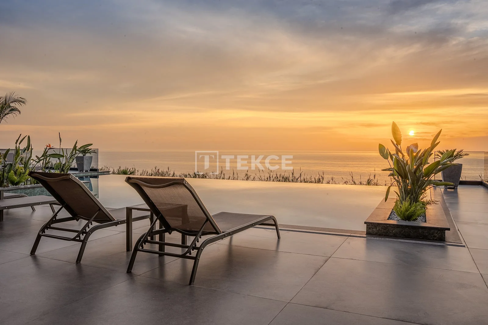 3-Bedroom Penthouse and Apartments with Sea View in Kargicak, Alanya, photo 4