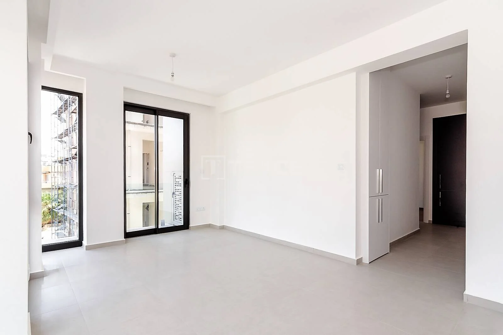 2-Bedroom Apartment with Mountain and City Views in Kyrenia, photo 5