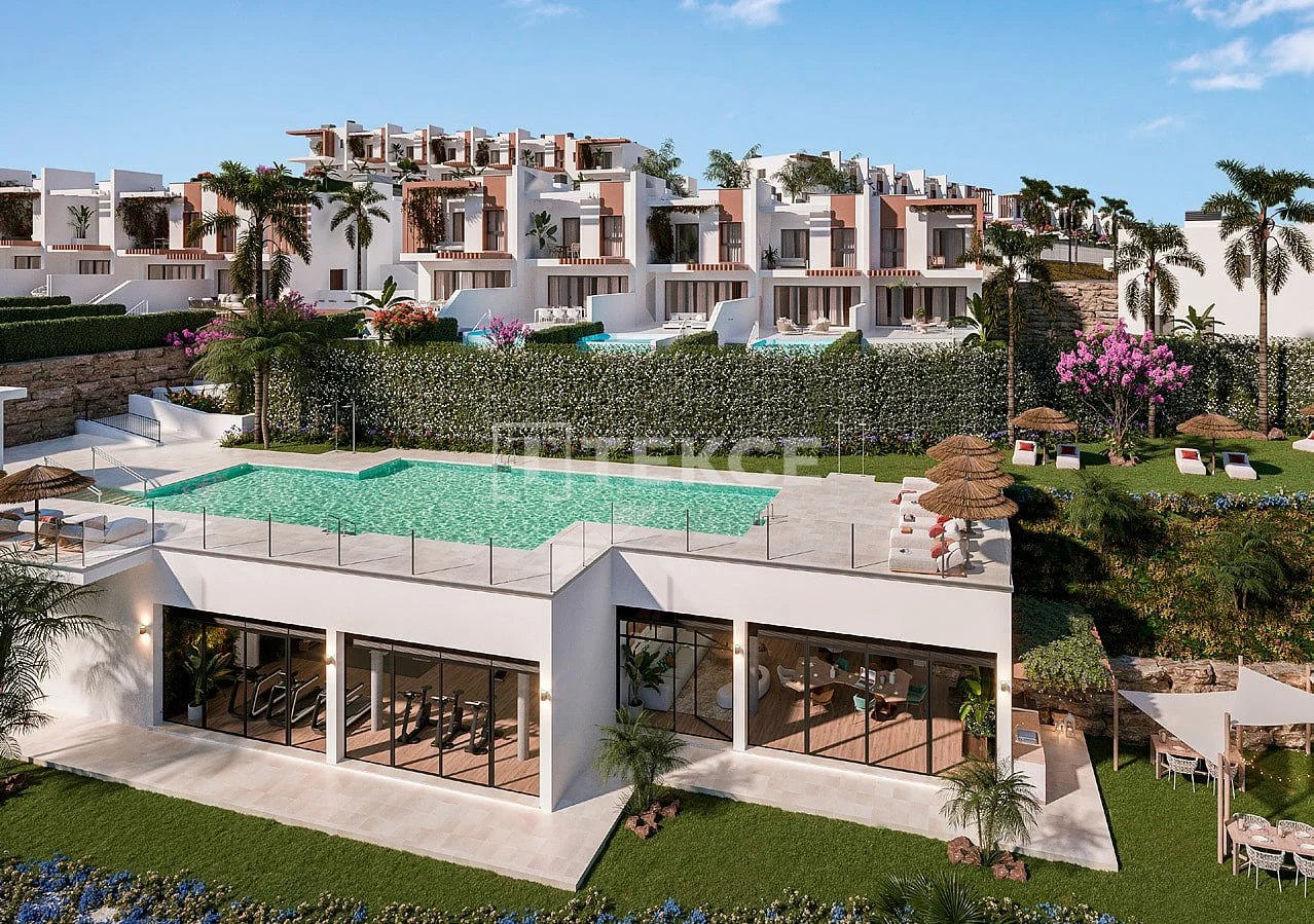 4-Bedroom Townhouses with Sea and Mountain Views in Mijas, photo 3