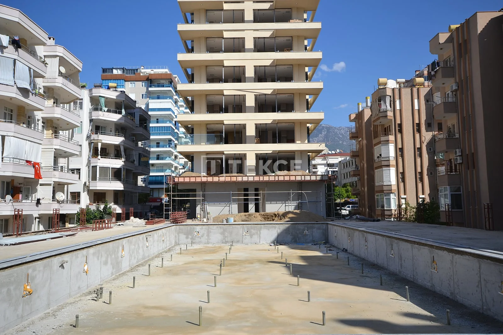 2-Bedroom Apartment with Sea View in Mahmutlar, Alanya, photo 3