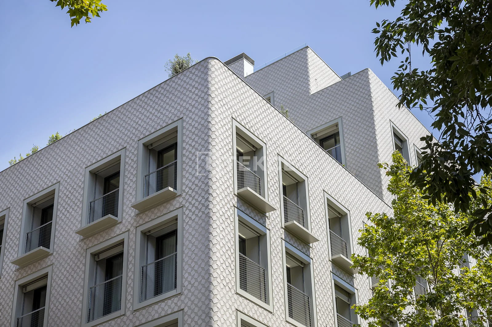1-Bedroom Apartment with City View in Barcelona City Center, photo 2