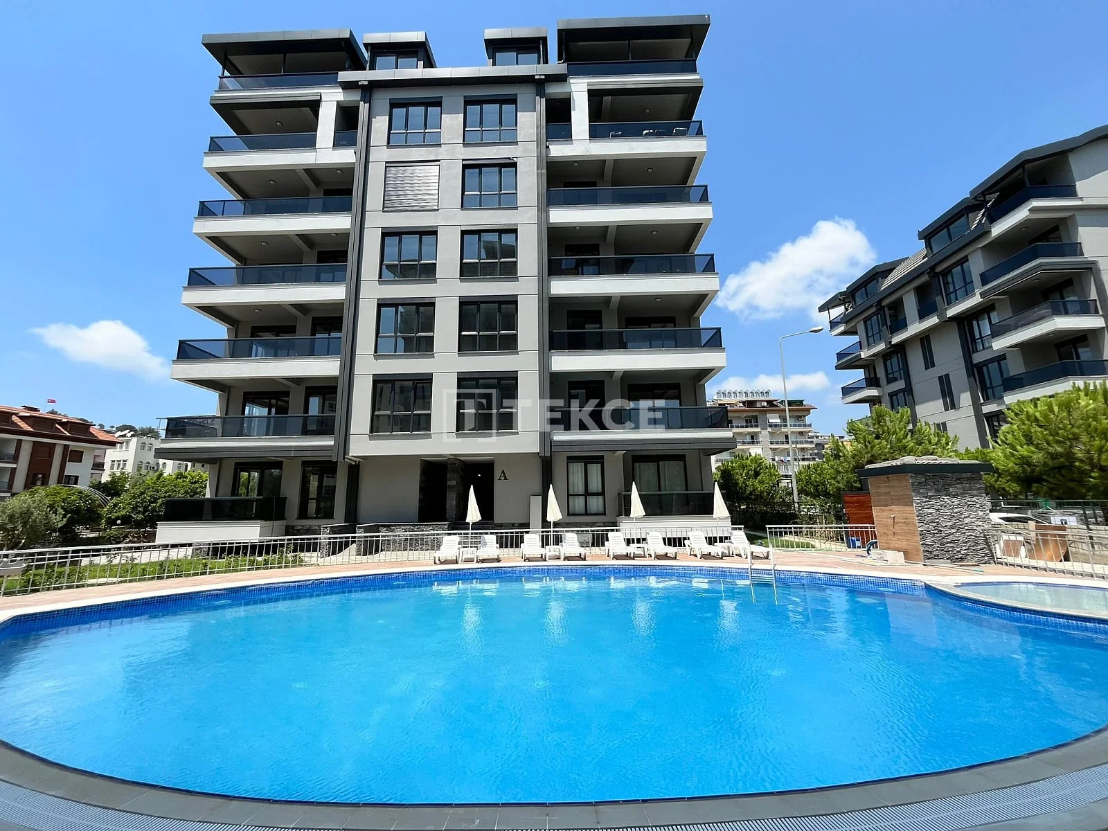 1-Bedroom Apartment with Shared Pool in Gazipasa, photo 2