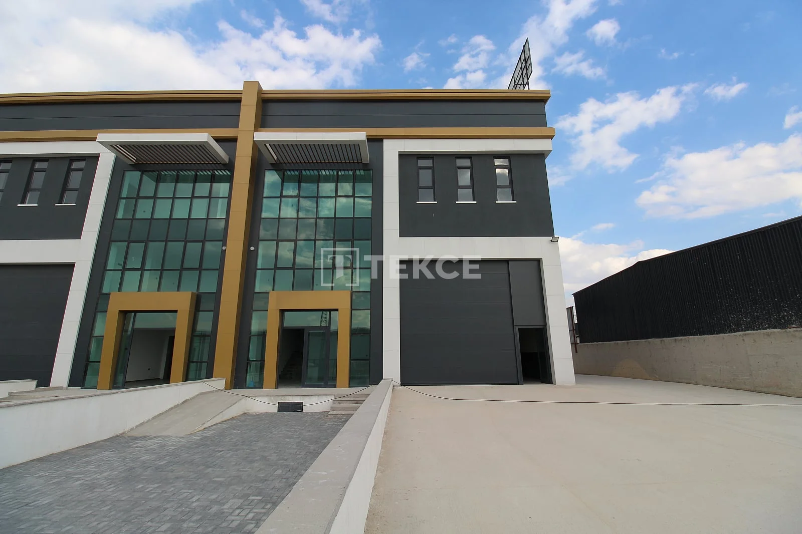 Commercial Complex with Manufacturing and Offices in Ankara, 1,700 m², photo 3