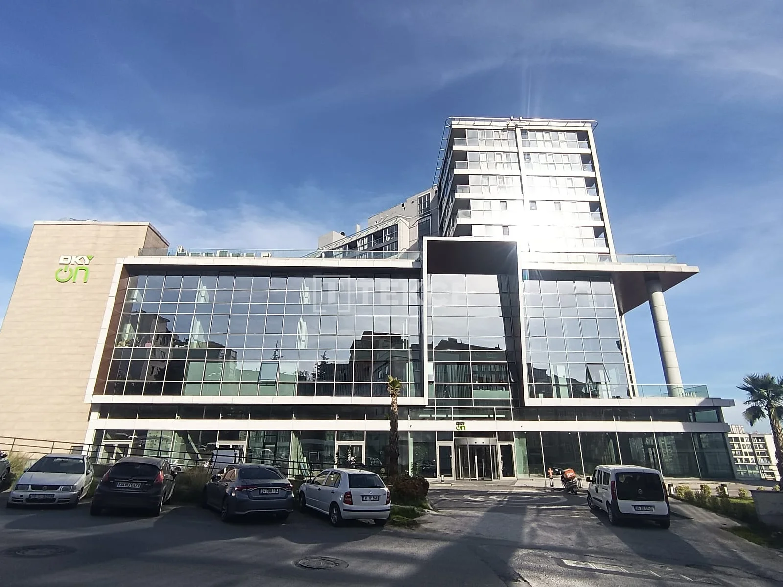 1-Bedroom Apartment with City View in Kagithane, Istanbul