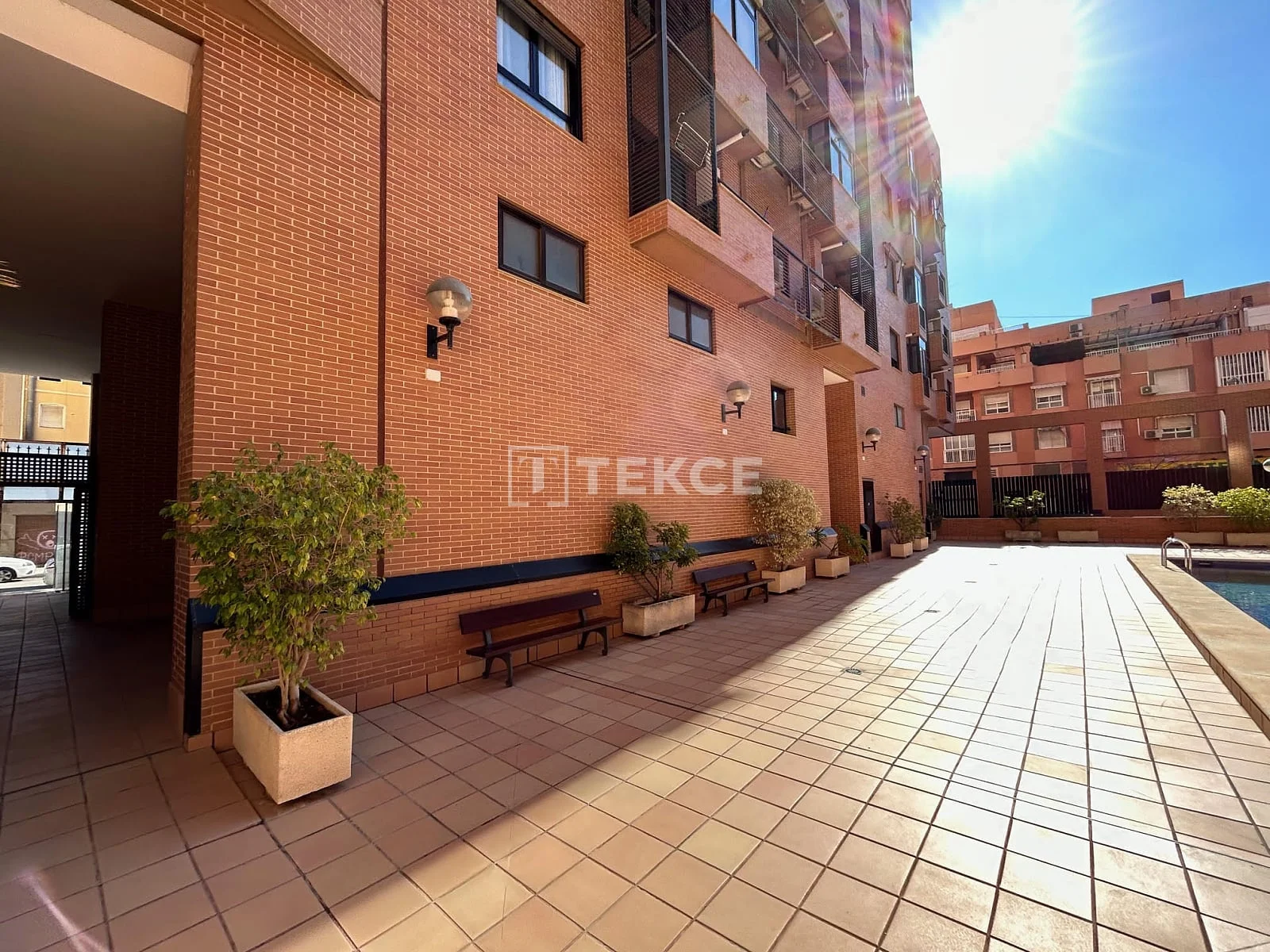 1-Bedroom Loft Apartments with Terrace in Alicante, photo 5