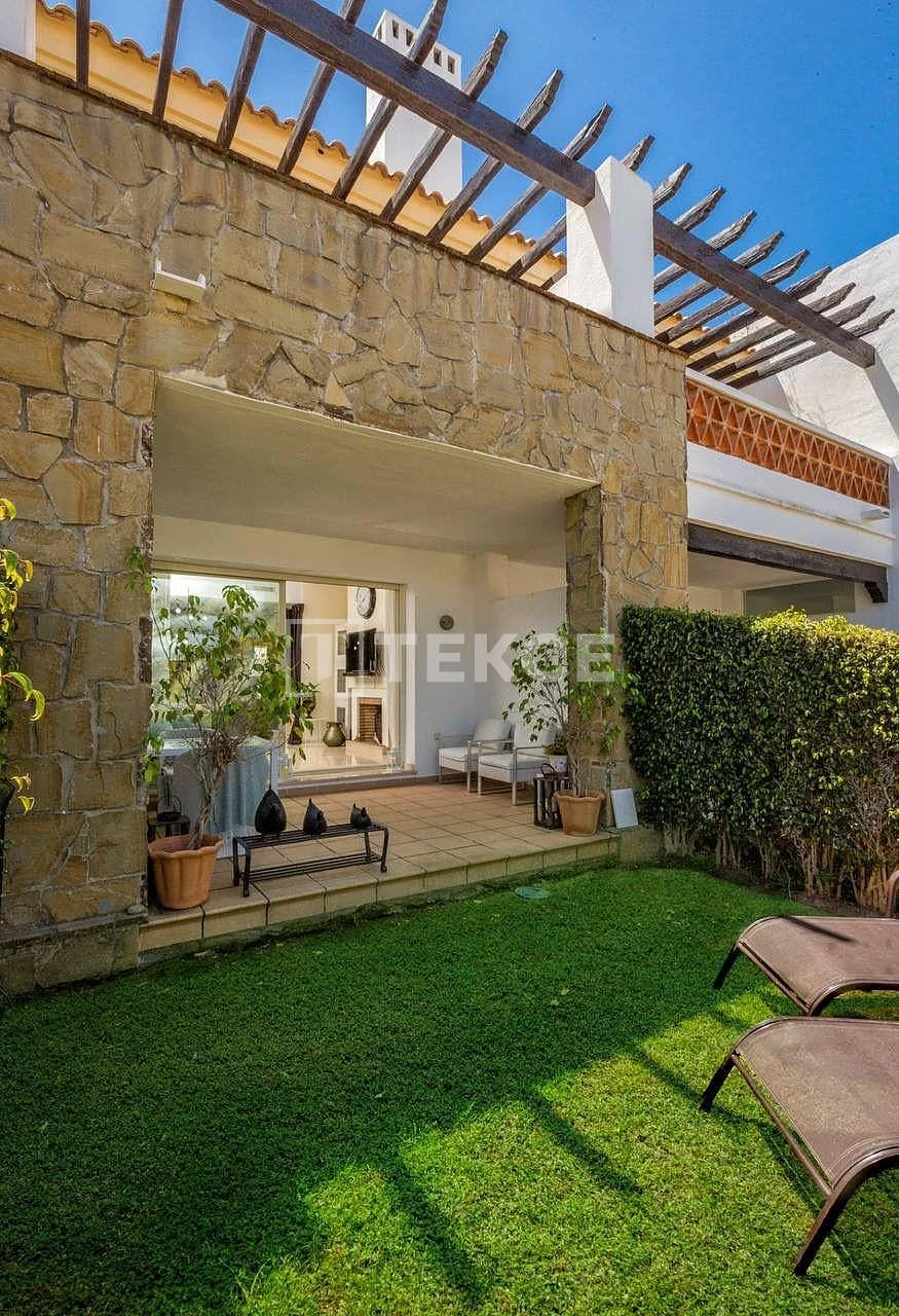 3-Bedroom Townhouse with Garden and Golf View in Mijas, photo 2