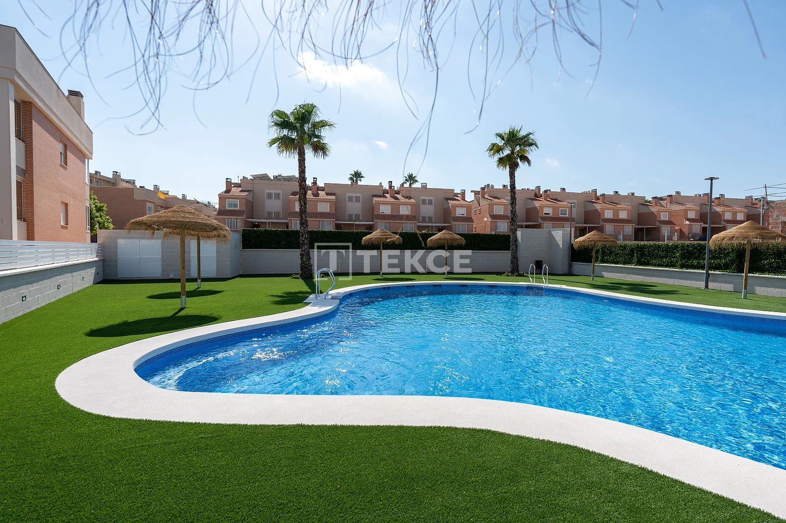 3-Bedroom Villa with Shared Pool in Santa Pola, photo 5