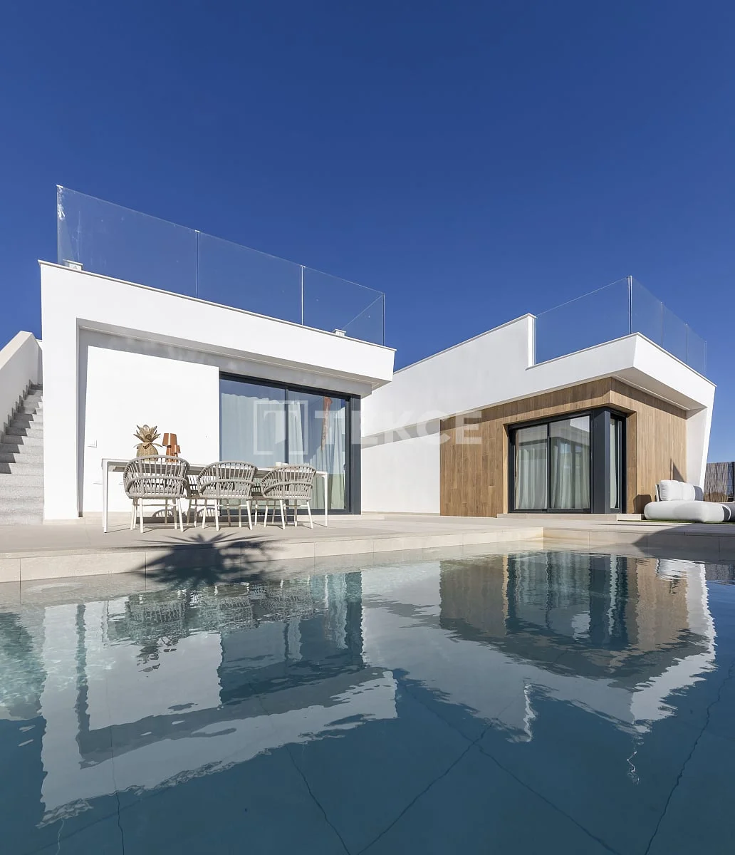 3-Bedroom Villa with Golf Course View in Murcia, photo 4