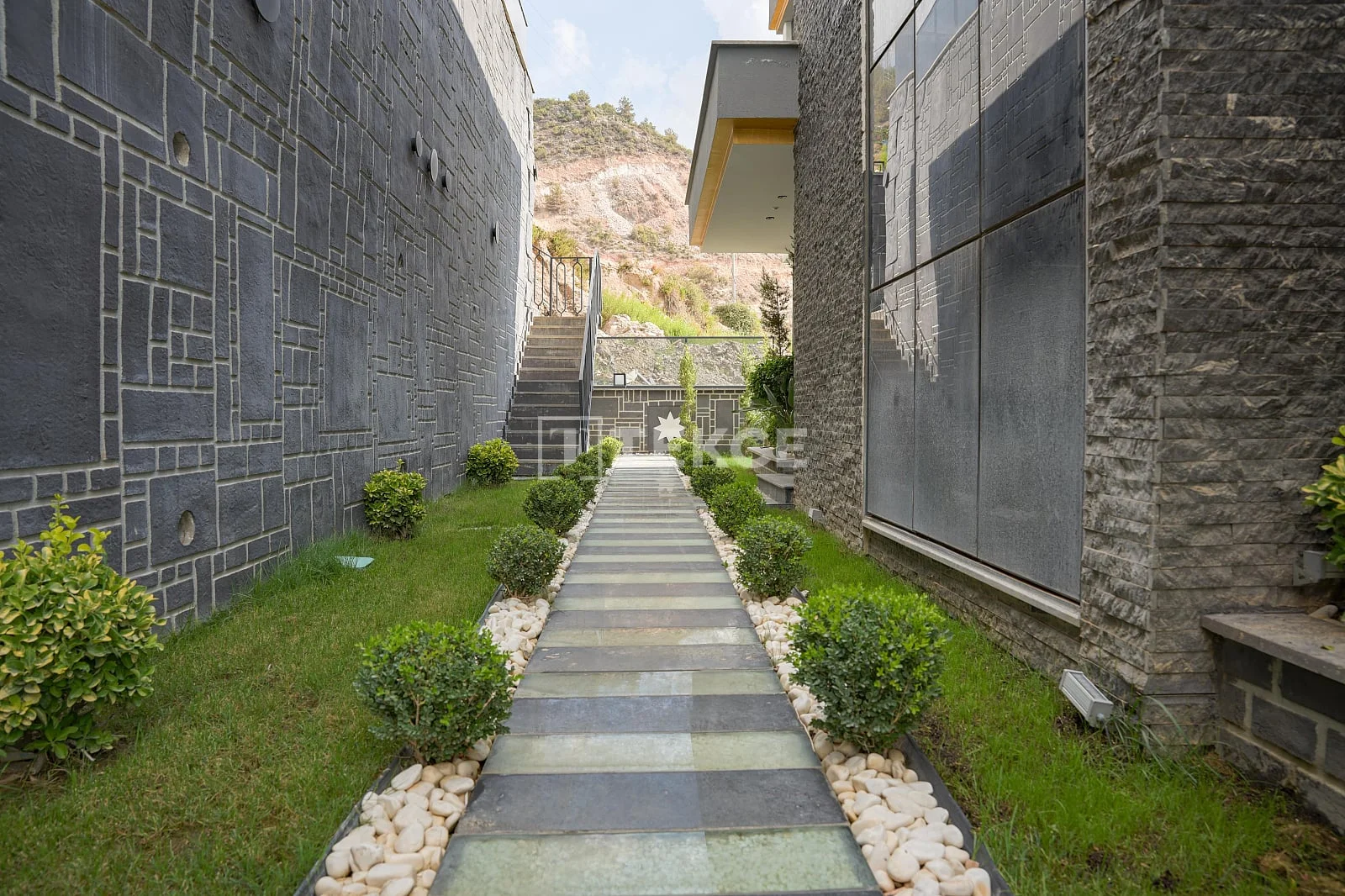 5-Bedroom Villa with Sea and City Views in Alanya, photo 5