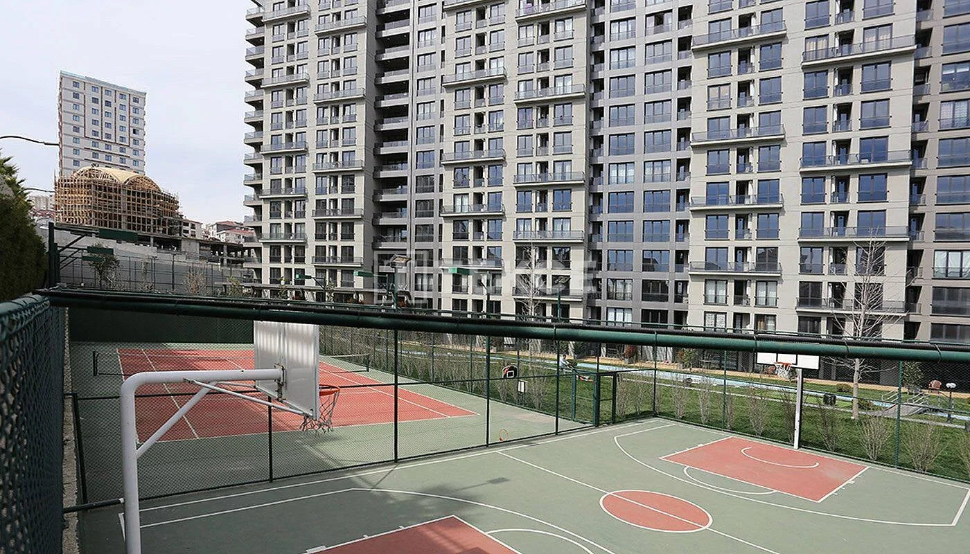 2-Bedroom Apartment in Istanbul, photo 4
