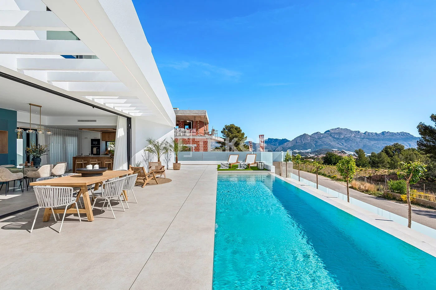 3-Bedroom Villa with Private Pool in Polop, photo 4