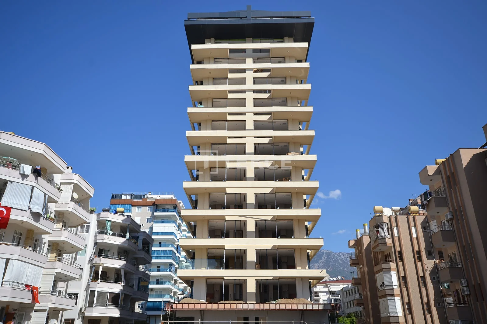 2-Bedroom Apartment with Sea View in Mahmutlar, Alanya, photo 4