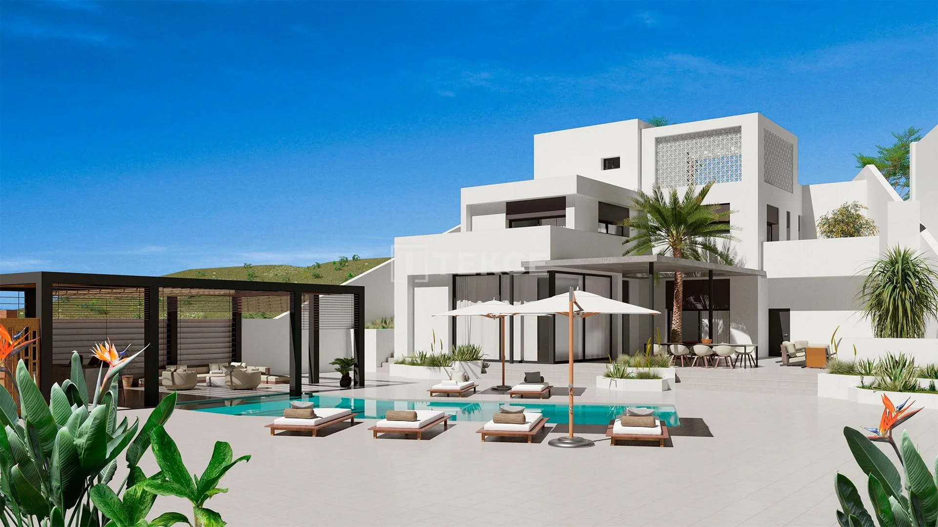 4-Bedroom Villa with Private Pool in Alicante