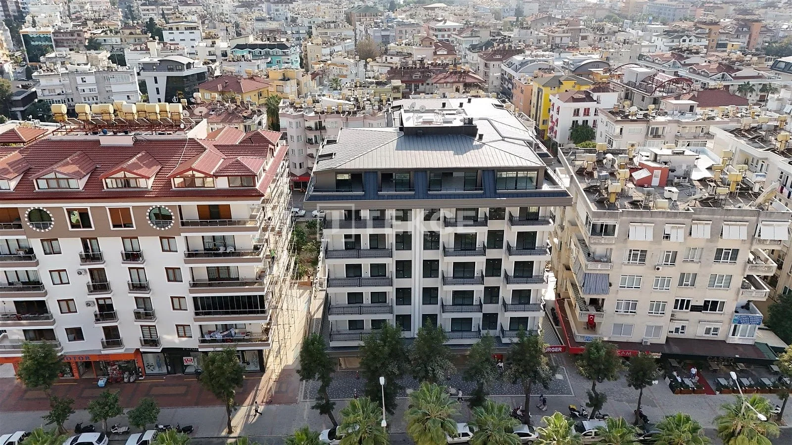 1-Bedroom Penthouse and Apartment with City View in Alanya, photo 2