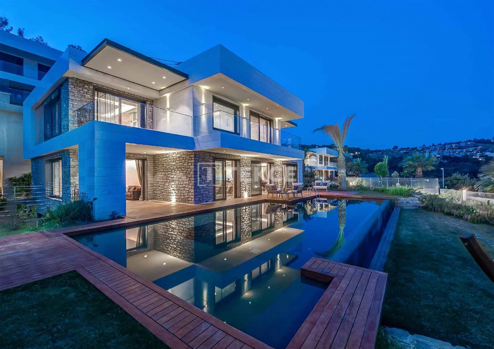 5-Bedroom Villa with Sea View and Private Pool in Bodrum, photo 3