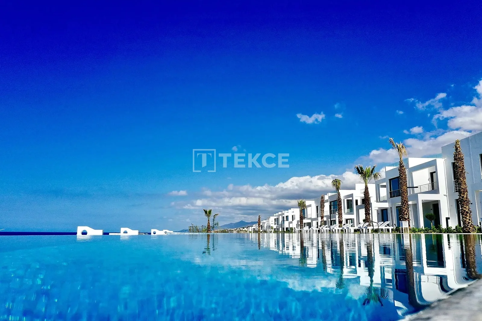 3-Bedroom Apartment with Sea View on the Beachfront in Kyrenia, photo 3