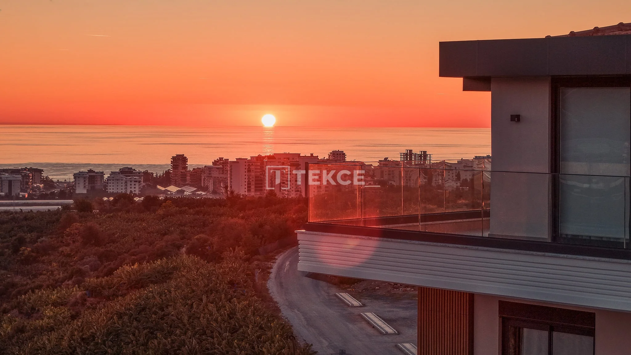 6-Bedroom Villa with Sea View in Kargicak, Alanya