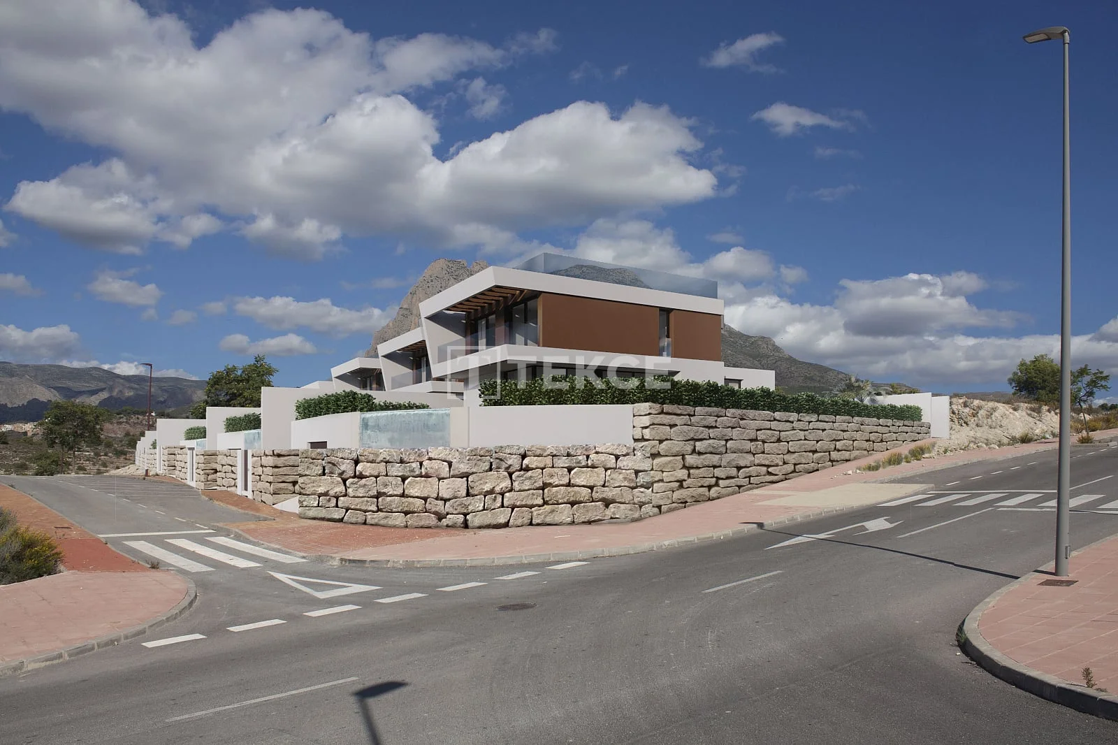 3-Bedroom Villa with Private Pool and Roof Terrace in Finestrat, photo 4