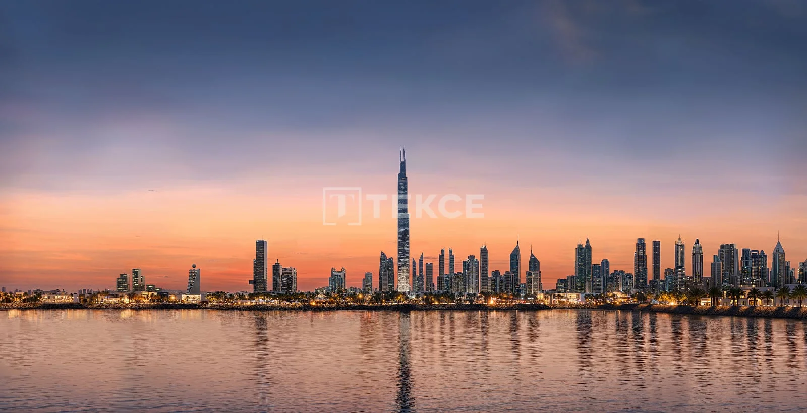 2-Bedroom Apartment with Sea and City Views in Downtown Dubai, photo 2