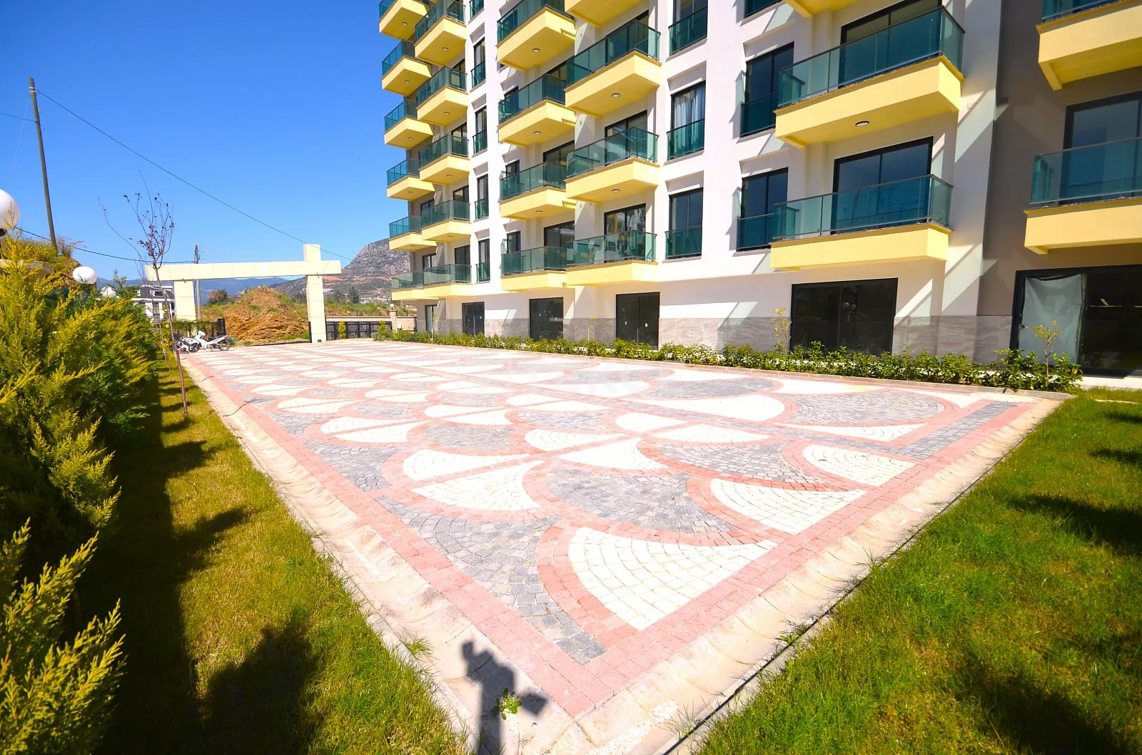2-Bedroom Penthouse and Apartment with Sea View in Mahmutlar, Alanya, photo 2