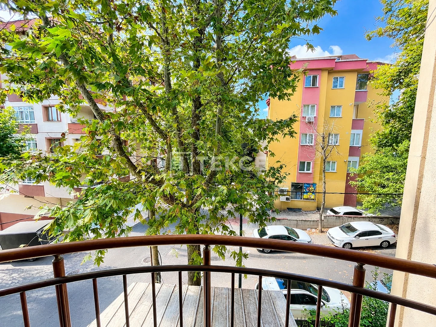Трёхэтажный таунхаус в Картале, Стамбул — 8 комнат, собственный сад