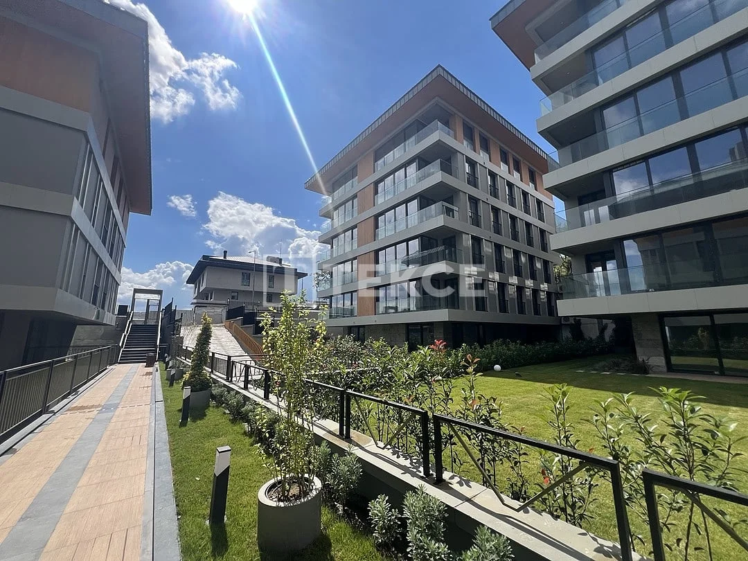 4-Bedroom Apartment with City Views in Uskudar, Istanbul, photo 3