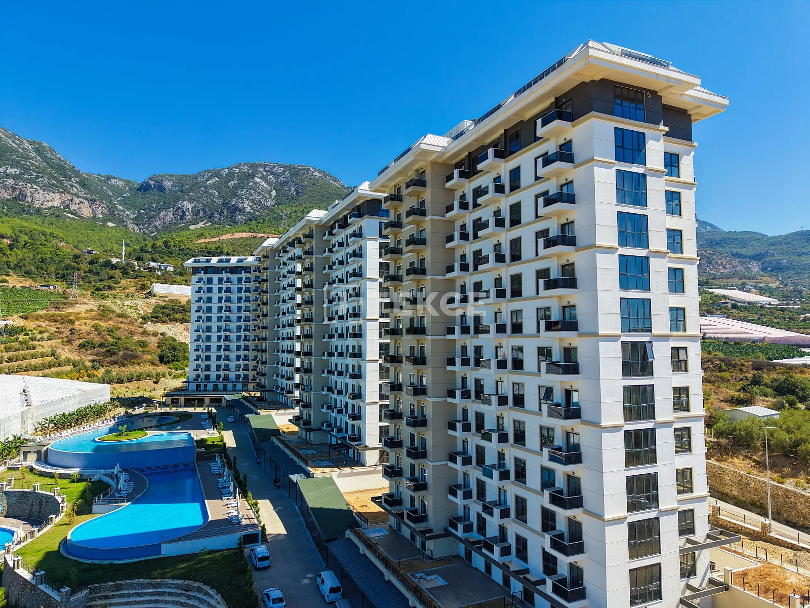 4-Bedroom (5 rooms) Penthouse with Sea View in Mahmutlar, Alanya, photo 4