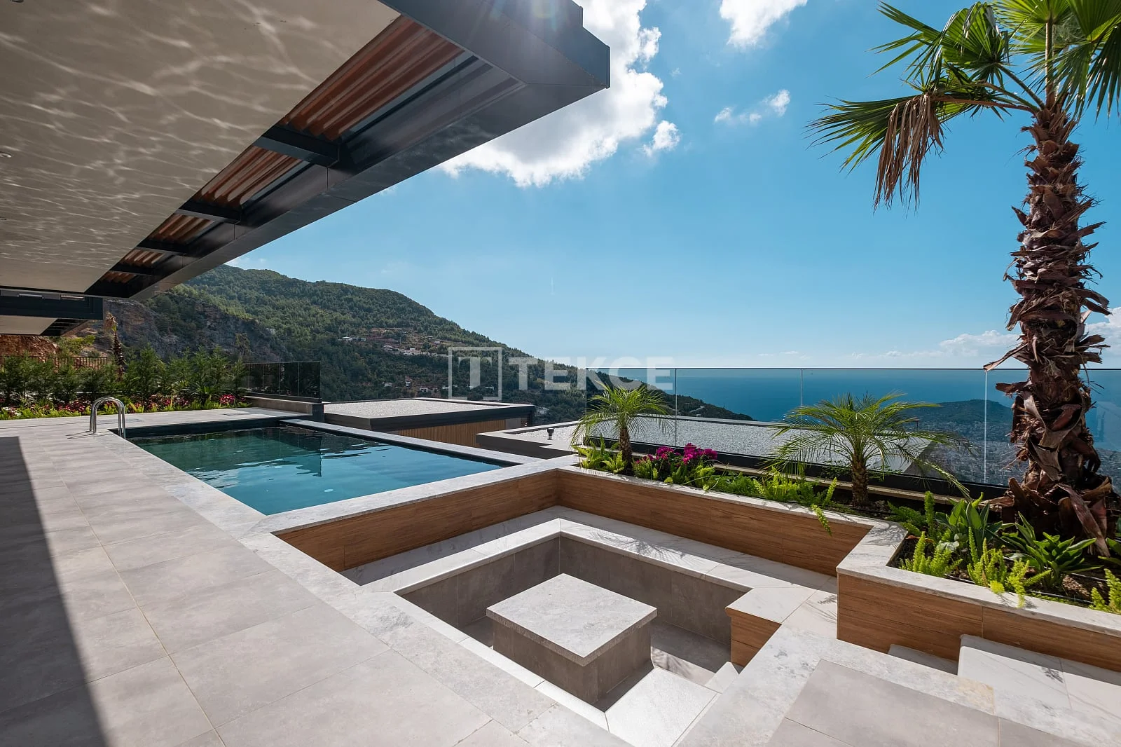 8-Bedroom Villa with Private Pool and Sea View in Alanya, photo 2