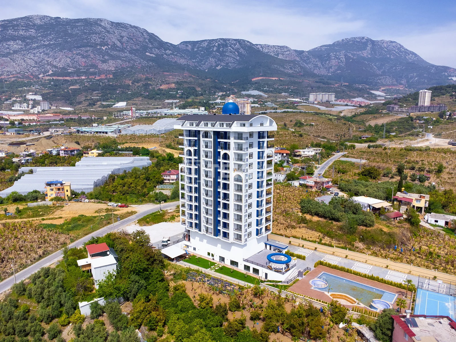 2-Bedroom Penthouse and Apartment with Sea View in Mahmutlar, Alanya, photo 3