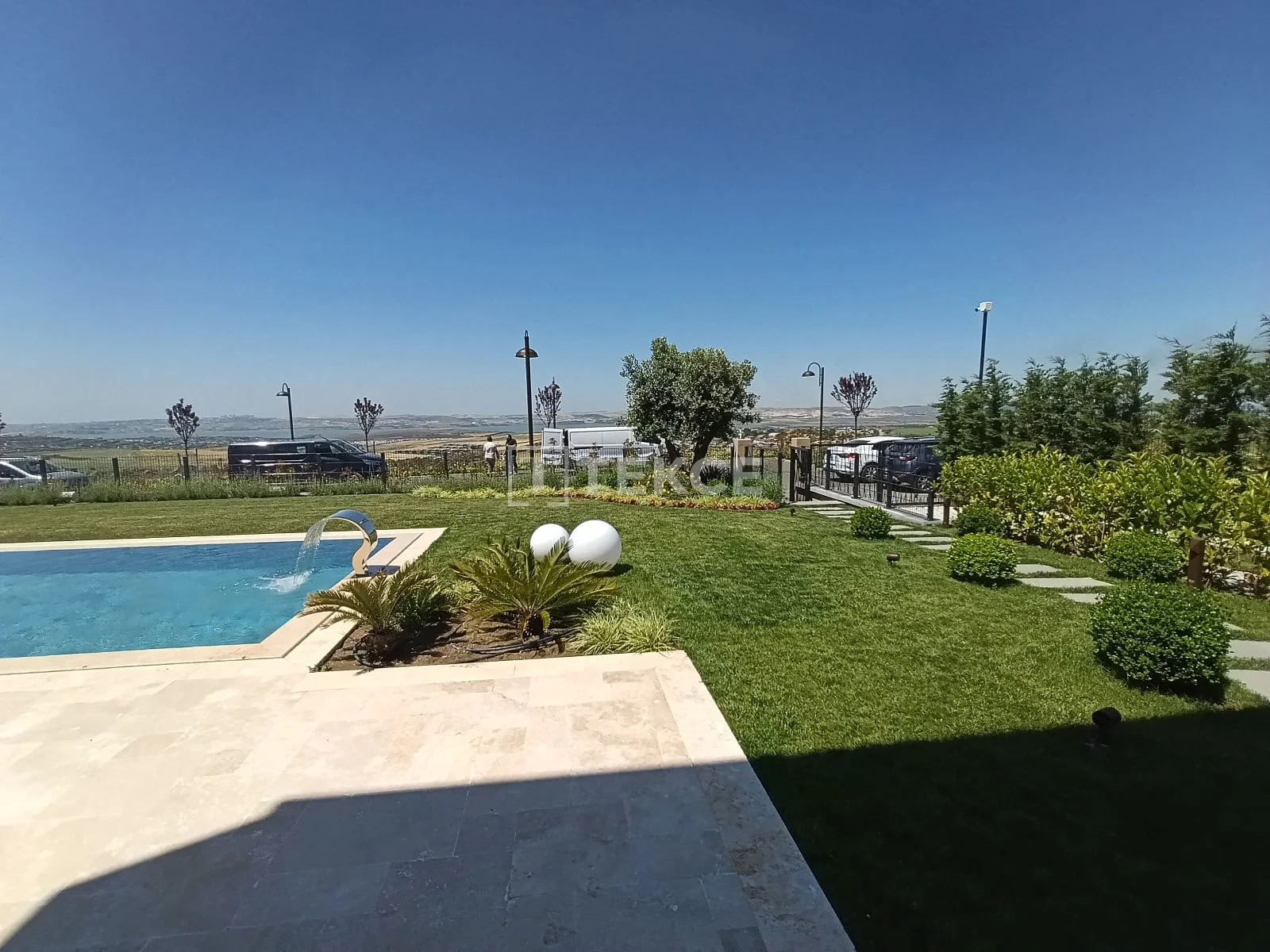5-Bedroom Villa with Private Pool in Buyukcekmece, Istanbul, photo 4