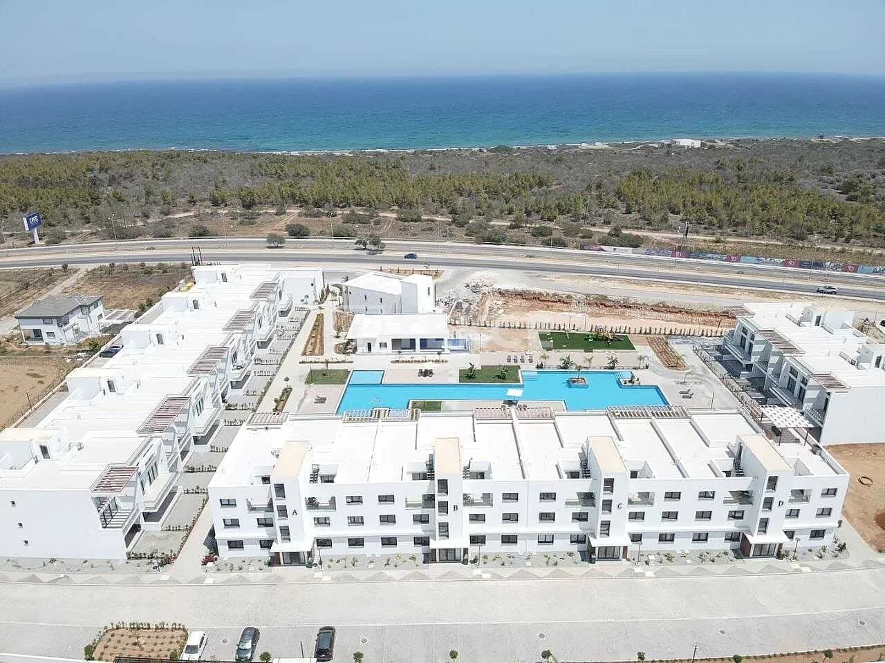 1-Bedroom Apartment with Balcony and Terrace in Famagusta, photo 4